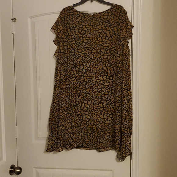 Short Dress - Picture 3 of 3